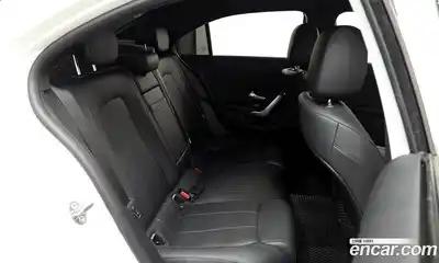 Mercedes-Benz A-Class 2022 2.0 Автомат в Москве № 203952, миниатюра 2