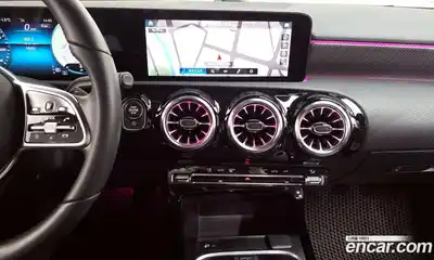 Mercedes-Benz A-Class 2022 2.0 Автомат в Москве № 203952, миниатюра 6