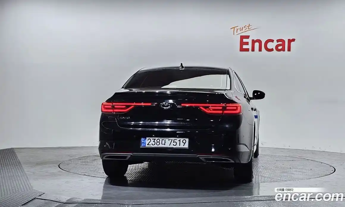 Renault SM6 2024 2.0 Автомат в Москве № 208395, фото 11