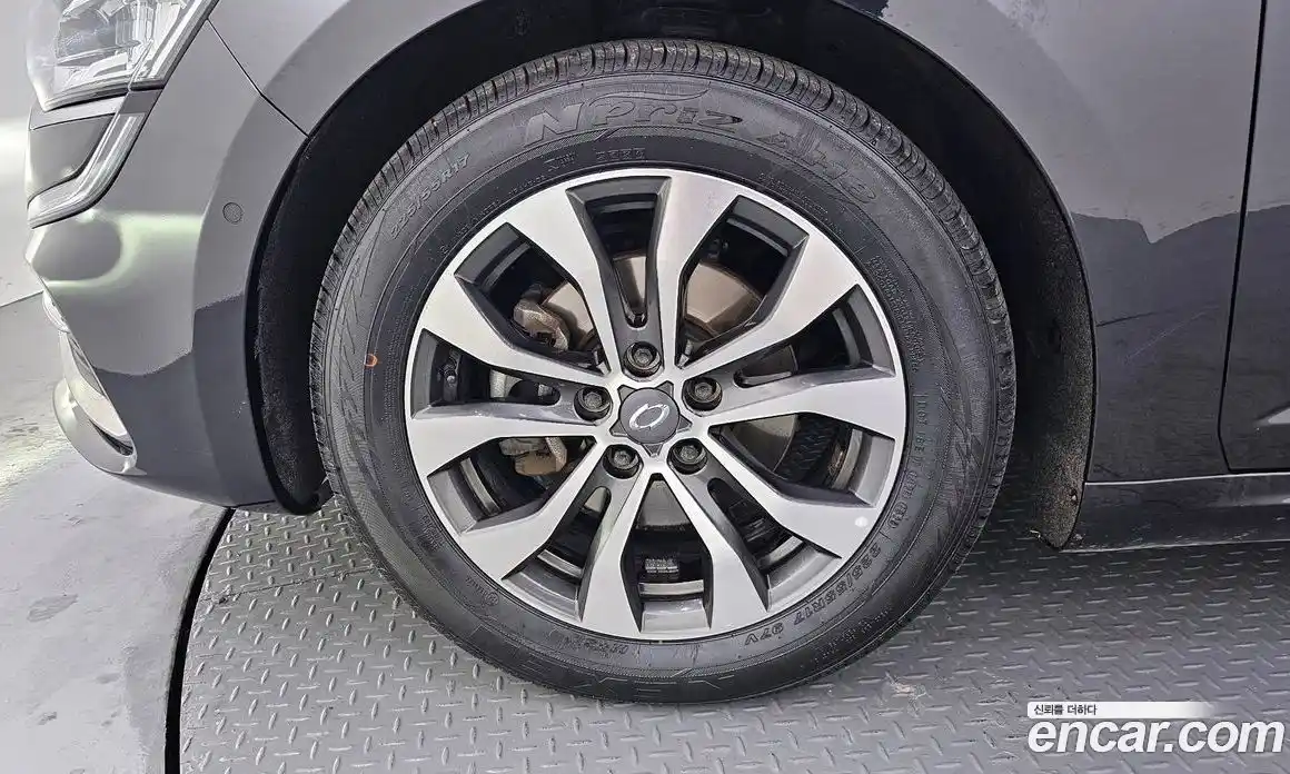 Renault SM6 2024 2.0 Автомат в Москве № 208395, фото 17