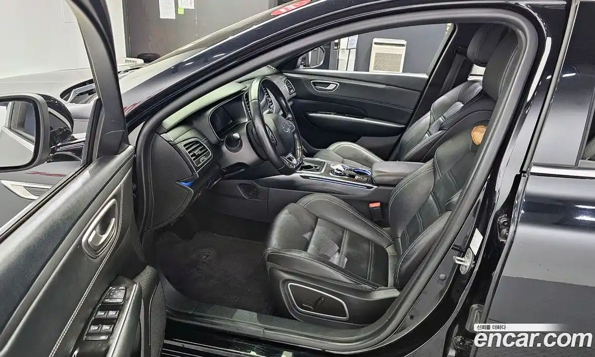 Renault SM6 2024 2.0 Автомат в Москве № 208395, фото 18