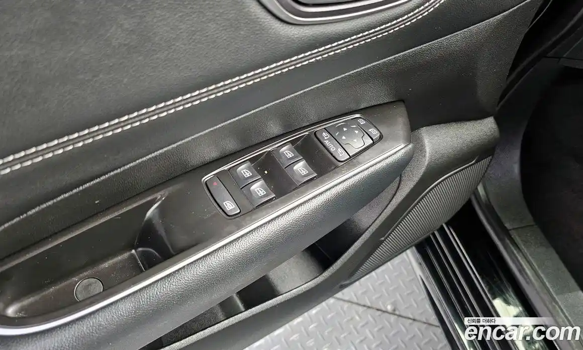 Renault SM6 2024 2.0 Автомат в Москве № 208395, фото 7