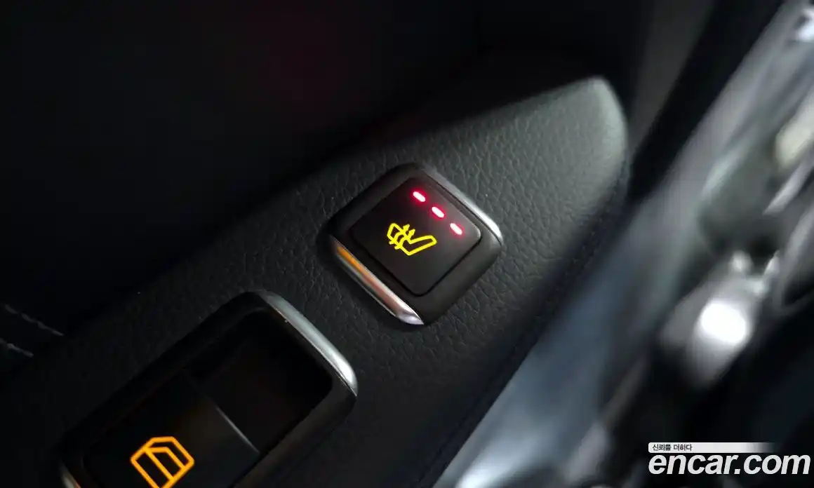 Mercedes-Benz E-Class 2016 3.5 Автомат в Москве № 212070, фото 14