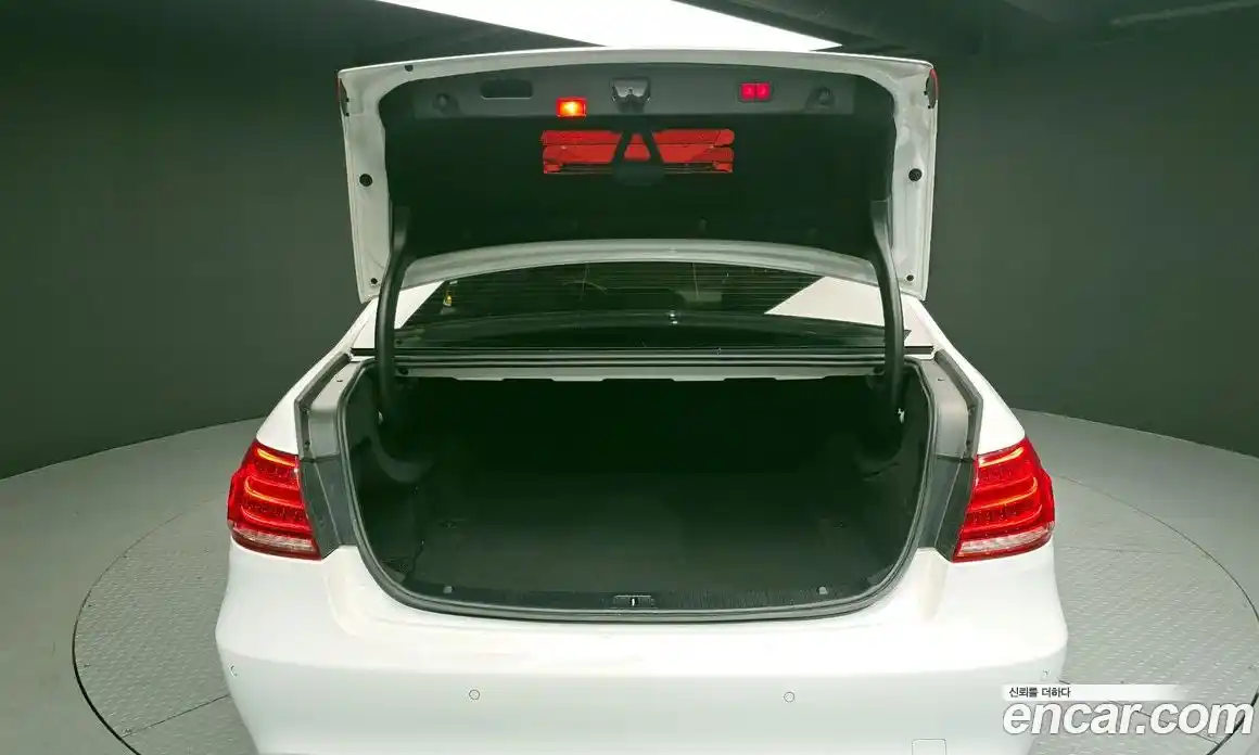 Mercedes-Benz E-Class 2016 3.5 Автомат в Москве № 212070, фото 18