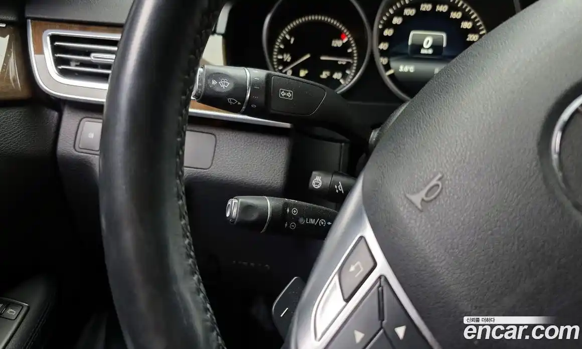 Mercedes-Benz E-Class 2016 3.5 Автомат в Москве № 212070, фото 7