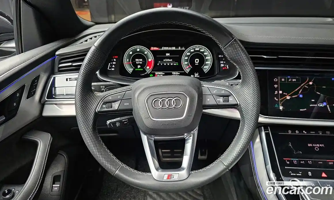 Audi Q8 2021 3.0 Автомат в Москве № 212618, фото 17