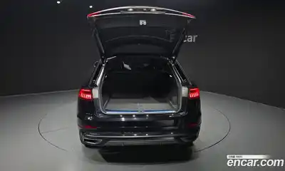 Audi Q8 2021 3.0 Автомат в Москве № 212618, миниатюра 9