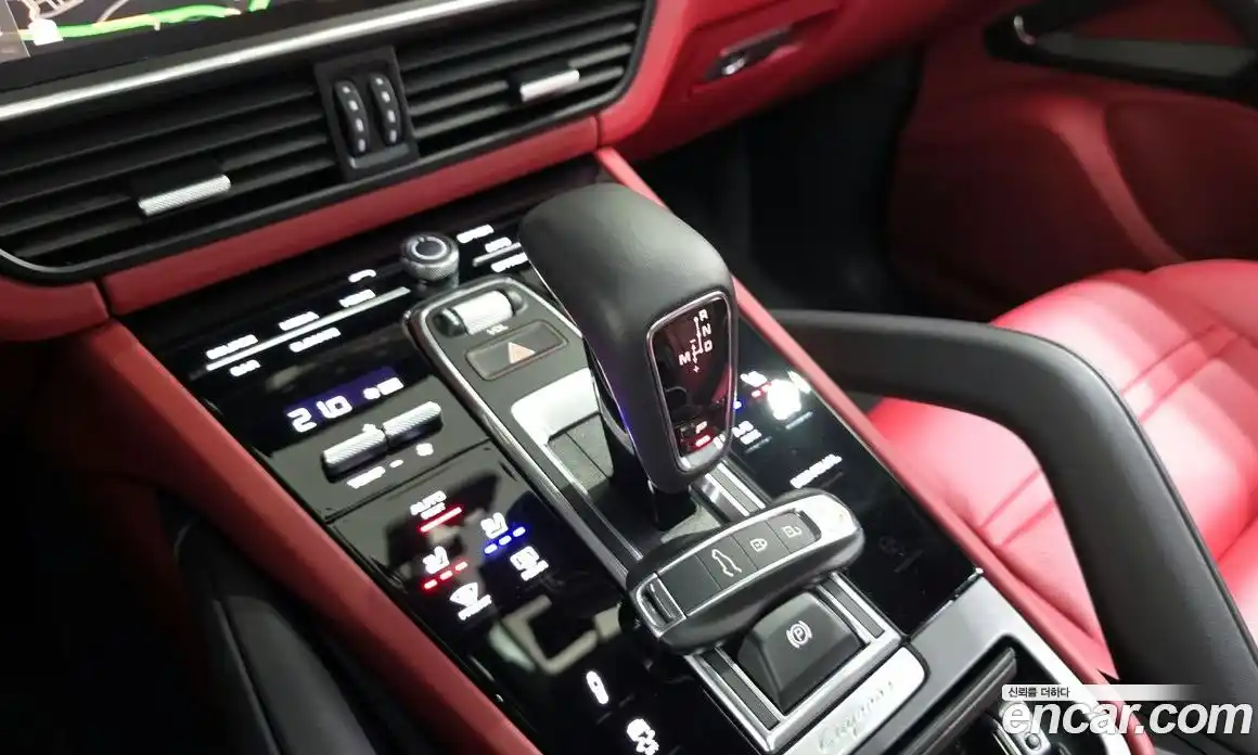 Porsche Cayenne 2023 3.0 Автомат в Москве № 213012, фото 20