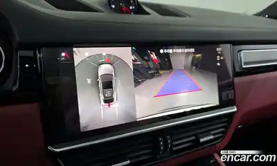 Porsche Cayenne 2023 3.0 Автомат в Москве № 213012, миниатюра 3