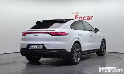 Porsche Cayenne 2023 3.0 Автомат в Москве № 213012, миниатюра 10
