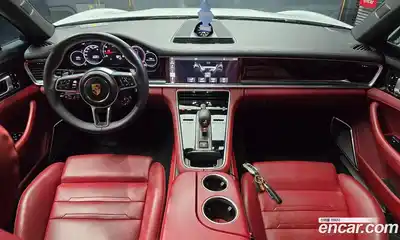 Porsche Panamera 2019 3.0 Автомат в Москве № 213170, миниатюра 3