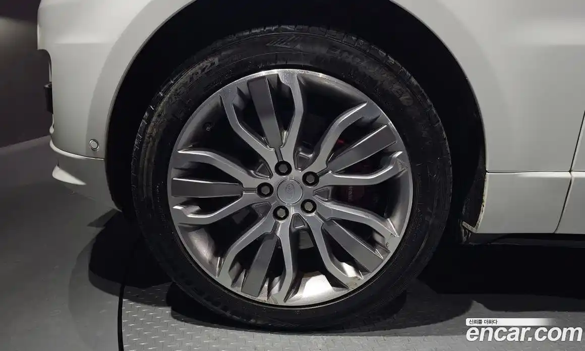 Land Rover Range-Rover Sport 2017 3.0 Автомат в Москве № 213753, фото 9