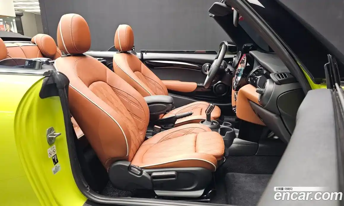 Mini Cooper Convertible 2024 2.0 Автомат в Москве № 214058, фото 14