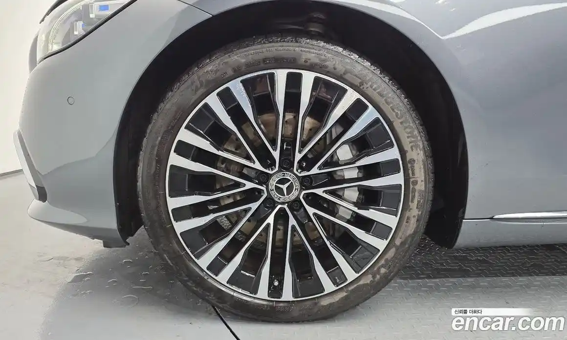 Mercedes-Benz S-Class 2023 3.0 Автомат в Москве № 219559, фото 3