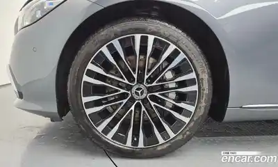 Mercedes-Benz S-Class 2023 3.0 Автомат в Москве № 219559, миниатюра 3