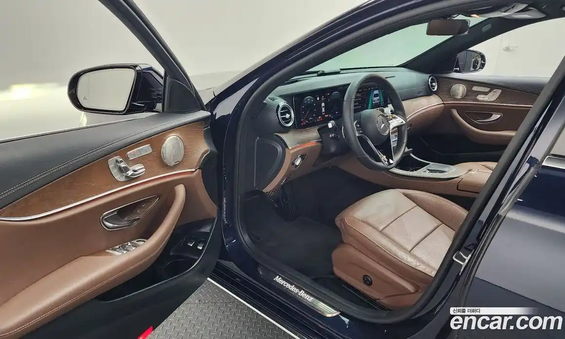 Mercedes-Benz E-Class 2021 2.0 Автомат в Москве № 224776, фото 5