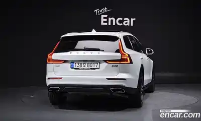 Volvo V60 2021 2.0 Автомат в Москве № 230511, миниатюра 11