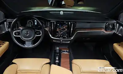 Volvo V60 2021 2.0 Автомат в Москве № 230511, миниатюра 3