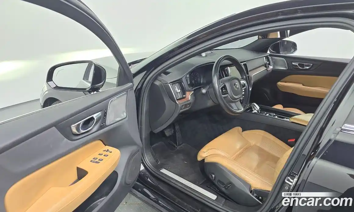 Volvo S60 2021 2.0 Автомат в Москве № 230584, фото 4