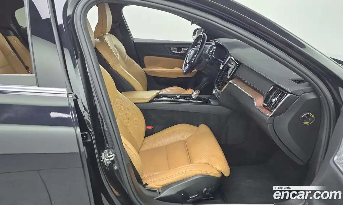 Volvo S60 2021 2.0 Автомат в Москве № 230584, фото 9