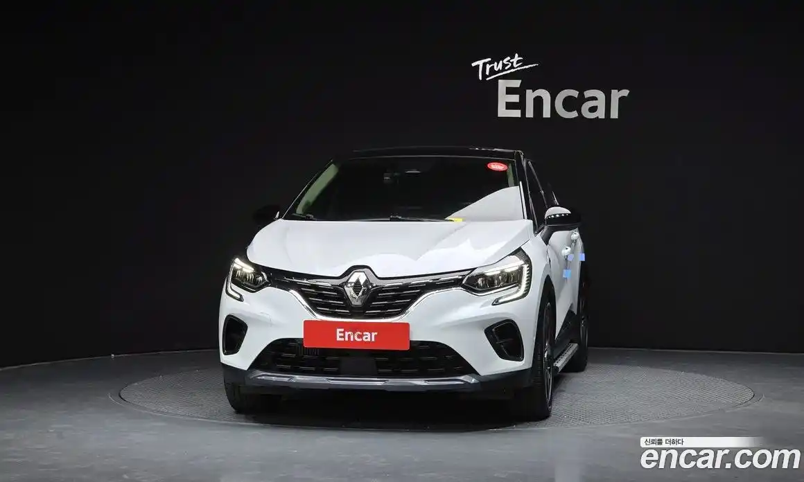 Renault Captur 2020 1.3 Автомат в Москве № 241650, фото 1