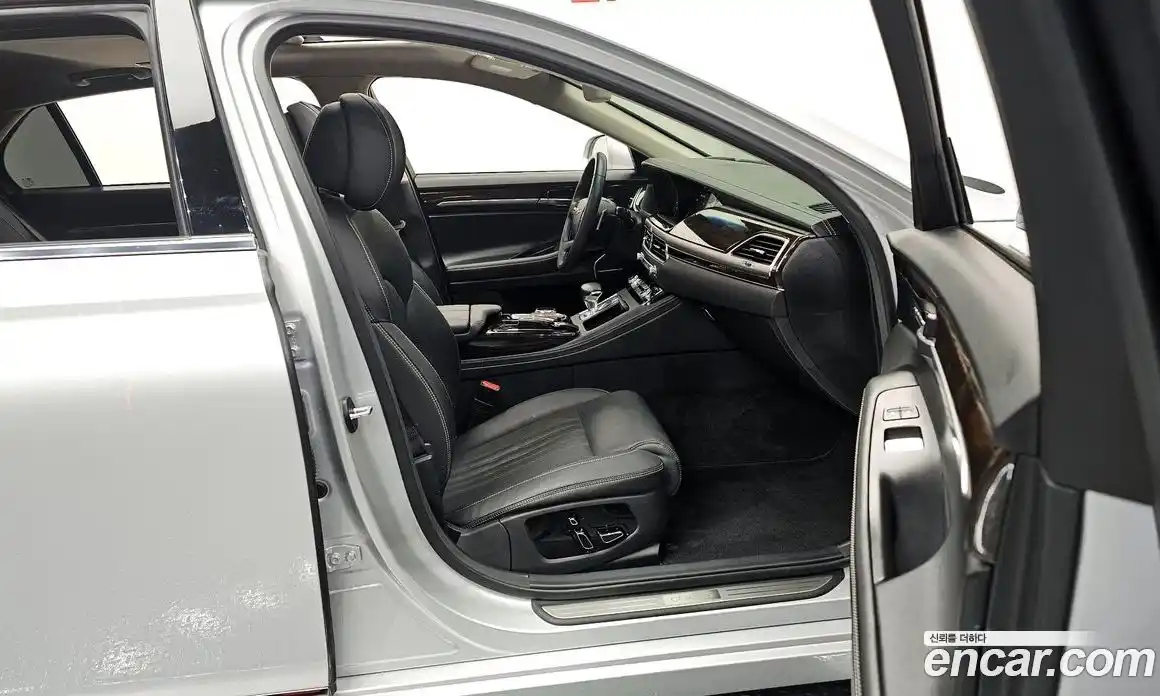 Genesis G90 2019 3.8 Автомат в Москве № 24215, фото 8