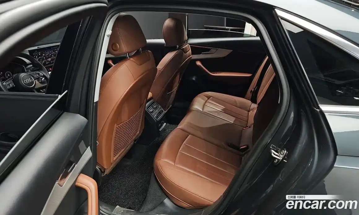 Audi A4 2021 2.0 Автомат в Москве № 245096, фото 4