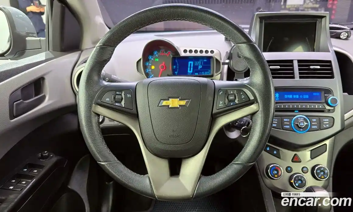 Chevrolet Aveo 2014 1.6 Автомат в Москве № 24663, фото 15