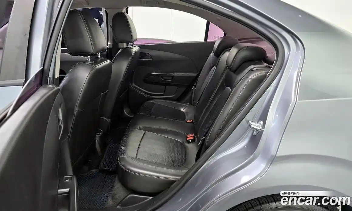 Chevrolet Aveo 2014 1.6 Автомат в Москве № 24663, фото 16