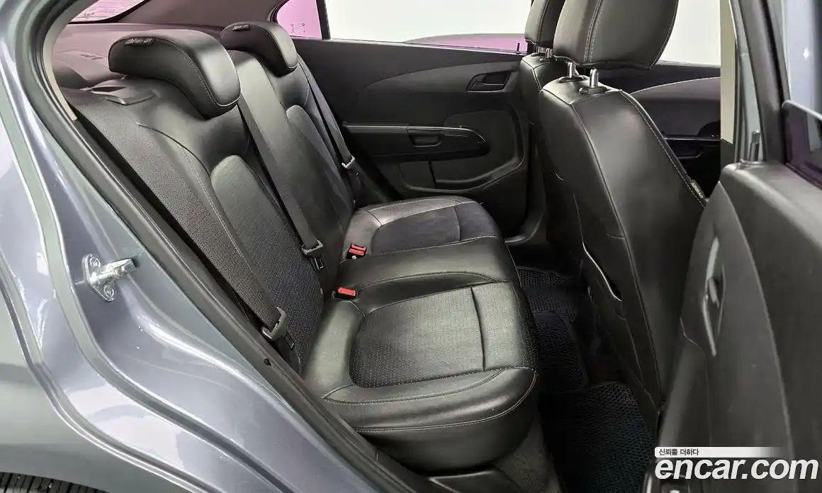 Chevrolet Aveo 2014 1.6 Автомат в Москве № 24663, фото 18