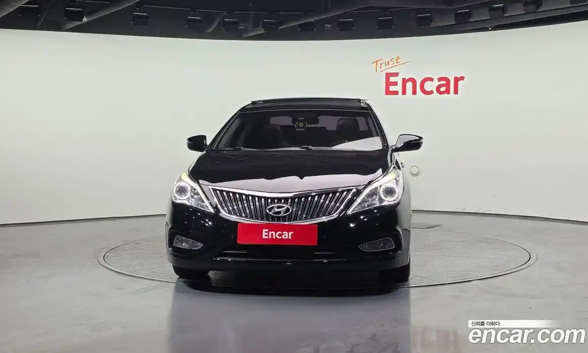 Hyundai Grandeur 2014 2.4 Автомат в Москве № 247037, фото 20