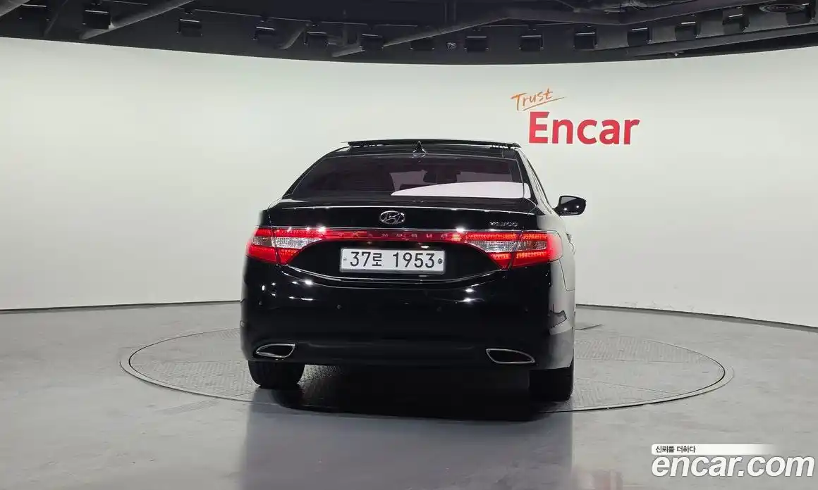 Hyundai Grandeur 2014 2.4 Автомат в Москве № 247037, фото 4