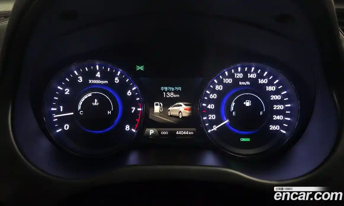 Hyundai Grandeur 2014 2.4 Автомат в Москве № 247037, фото 5