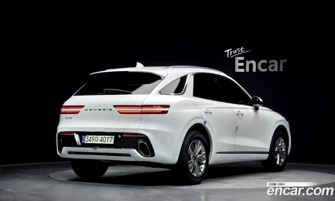 Genesis GV70 2023 2.5 Автомат в Москве № 24772, фото 1