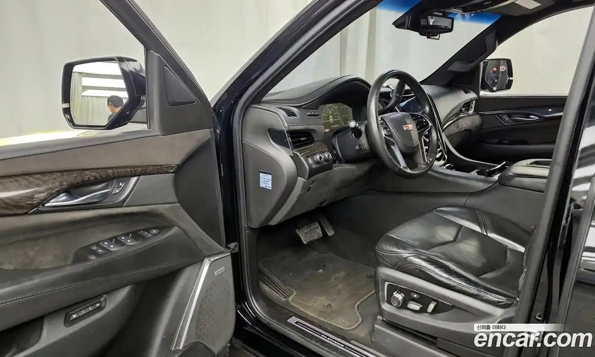 Cadillac Escalade 2015 6.2 Автомат в Москве № 285574, фото 13