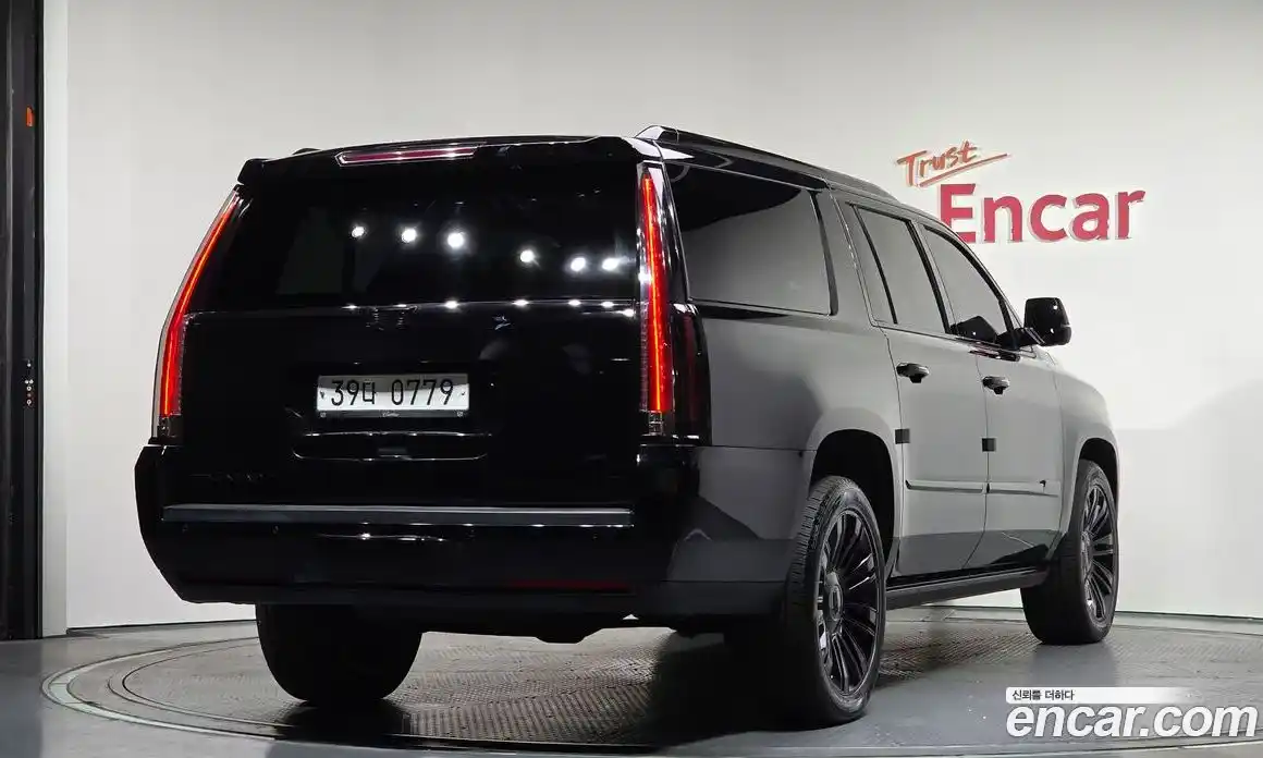 Cadillac Escalade 2015 6.2 Автомат в Москве № 285574, фото 20