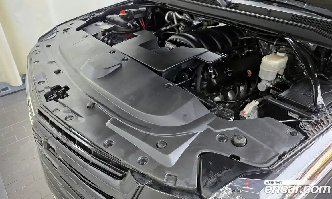 Cadillac Escalade 2015 6.2 Автомат в Москве № 285574, фото 3