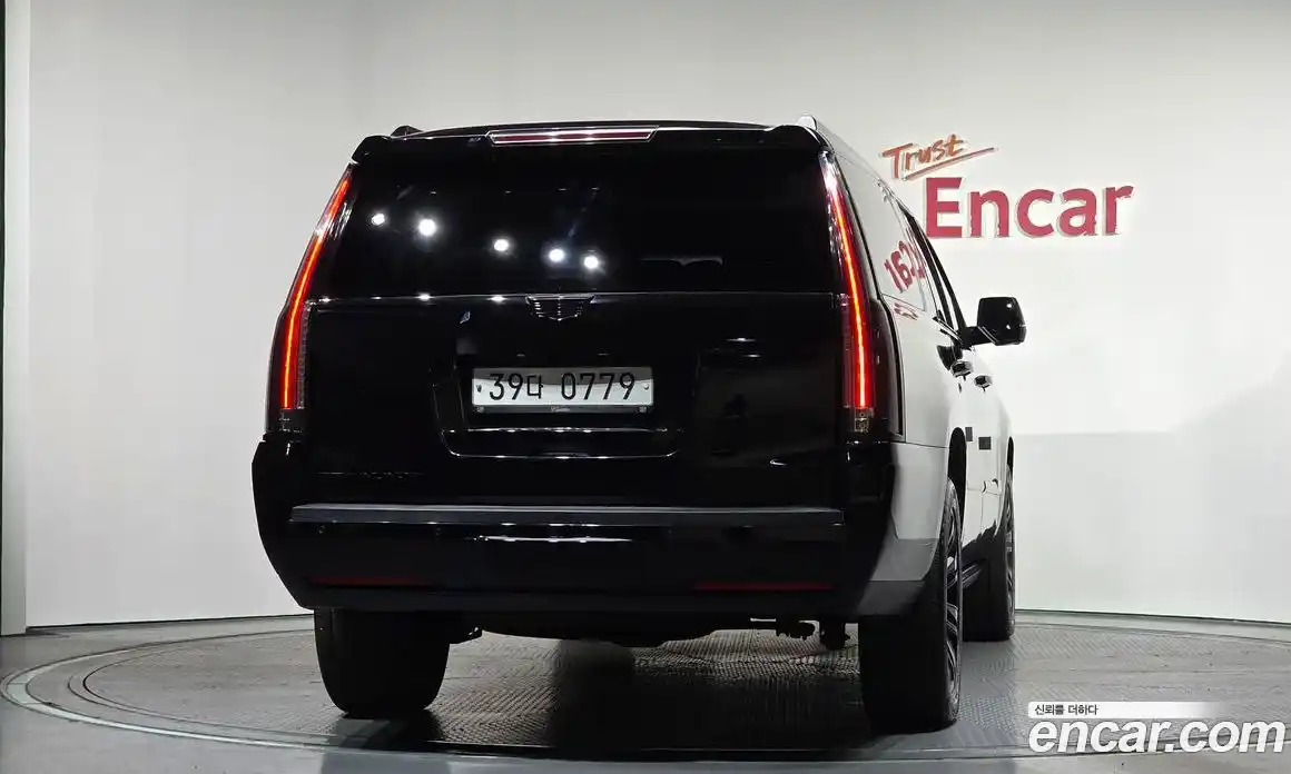 Cadillac Escalade 2015 6.2 Автомат в Москве № 285574, фото 9