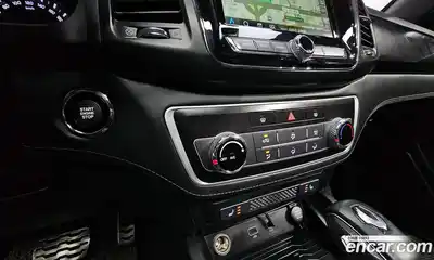 SsangYong Rexton 2020 2.2 Автомат в Москве № 29270, миниатюра 4