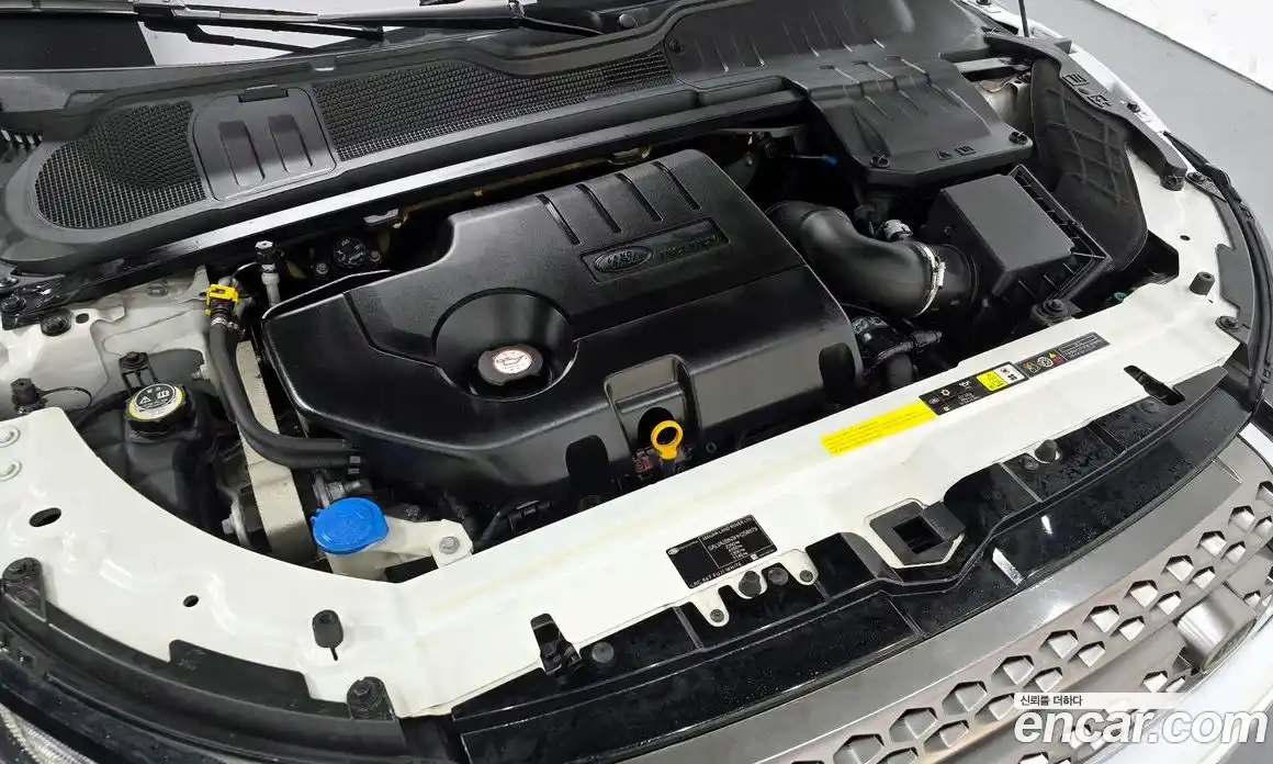 Land Rover Range-Rover Evoque 2017 2.0 Автомат в Москве № 298203, фото 5