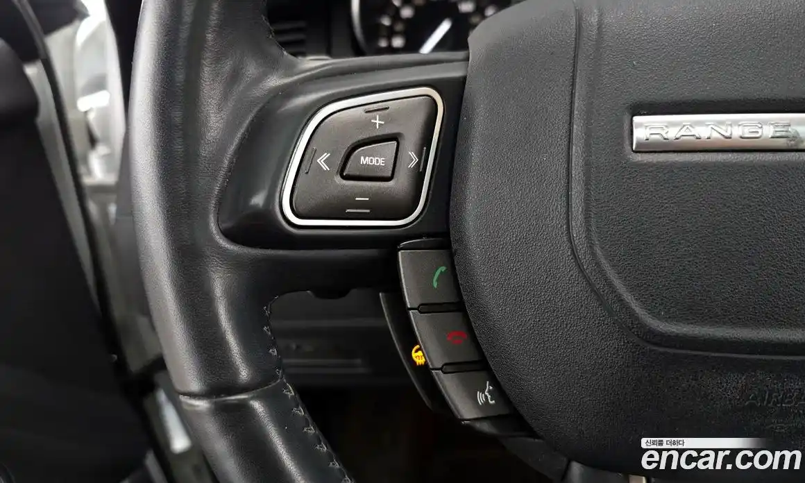 Land Rover Range-Rover Evoque 2017 2.0 Автомат в Москве № 298203, фото 6