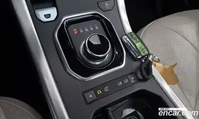 Land Rover Range-Rover Evoque 2017 2.0 Автомат в Москве № 298203, миниатюра 7