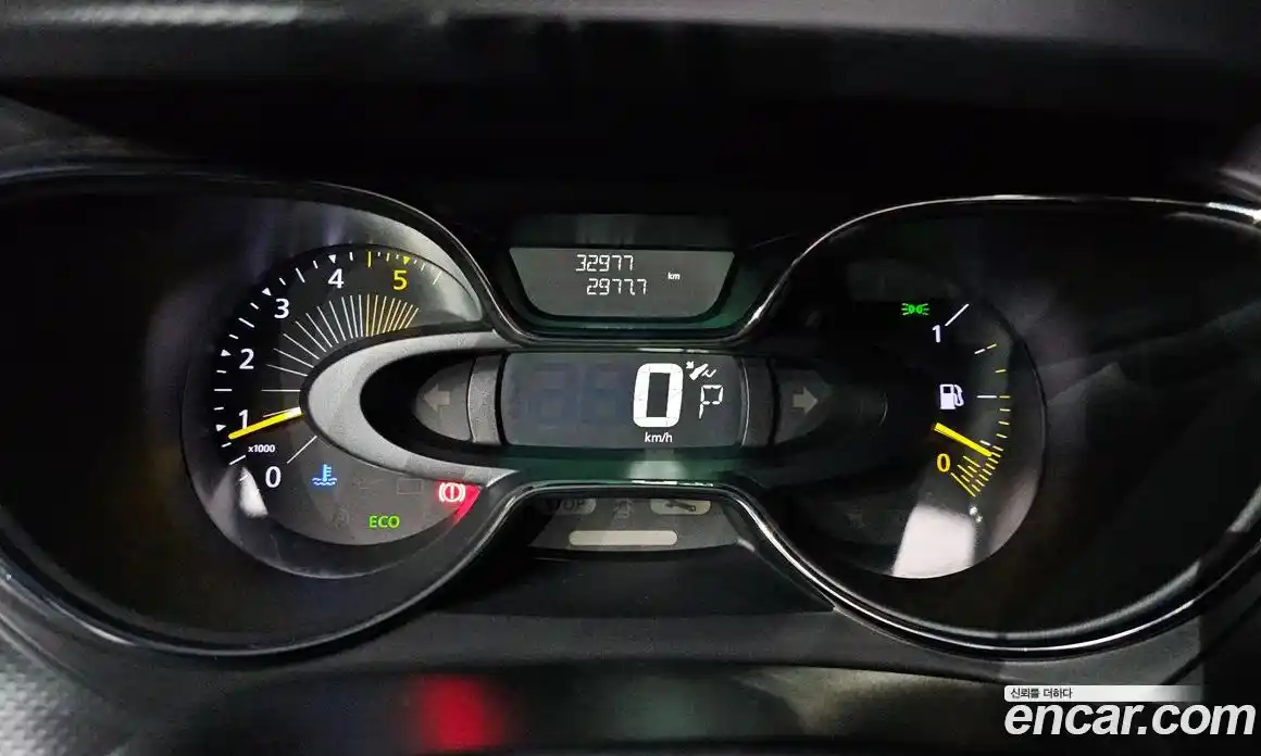 Renault QM3 2015 1.5 Автомат в Москве № 298718, фото 15