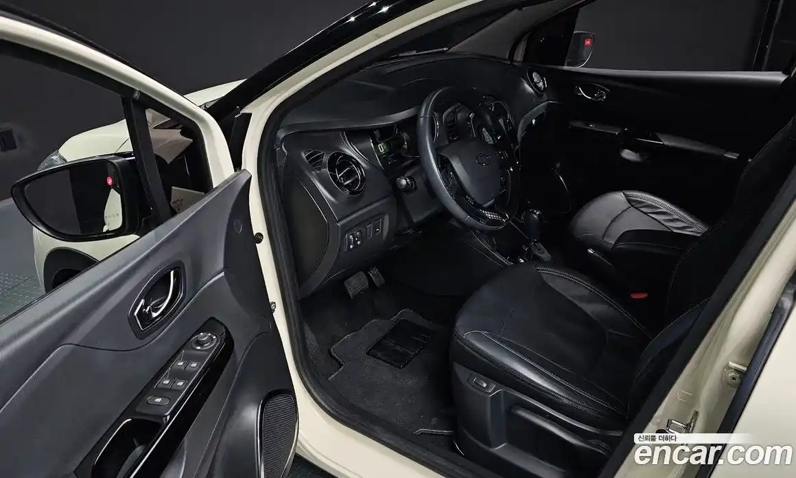 Renault QM3 2015 1.5 Автомат в Москве № 298718, фото 9