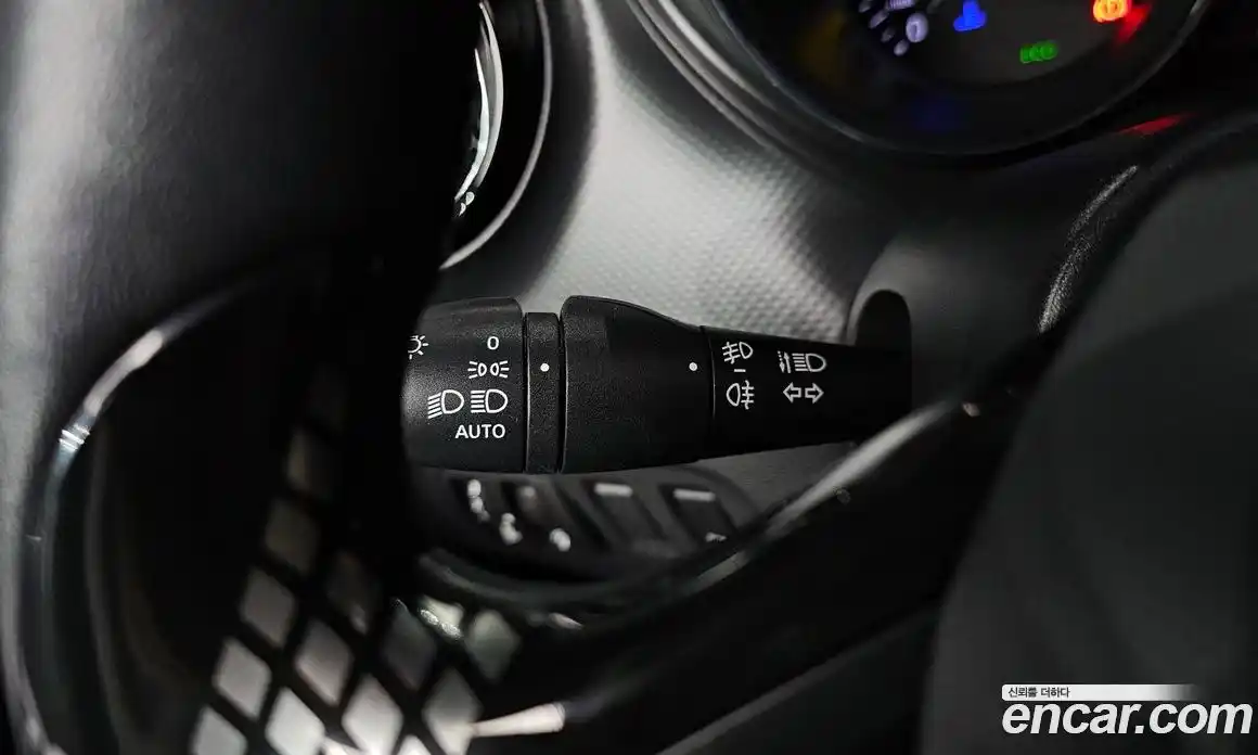 Renault QM3 2015 1.5 Автомат в Москве № 298718, фото 10