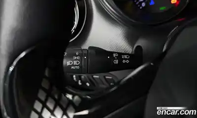 Renault QM3 2015 1.5 Автомат в Москве № 298718, миниатюра 10