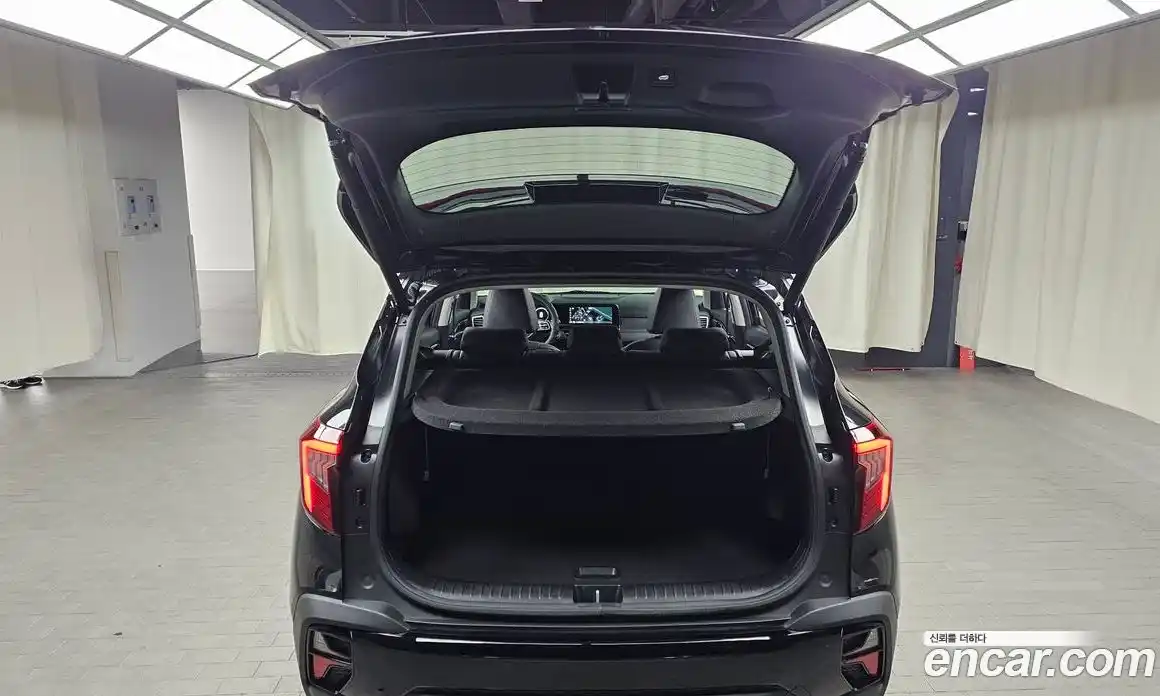 Kia Seltos 2023 1.6 Автомат в Москве № 307975, фото 13