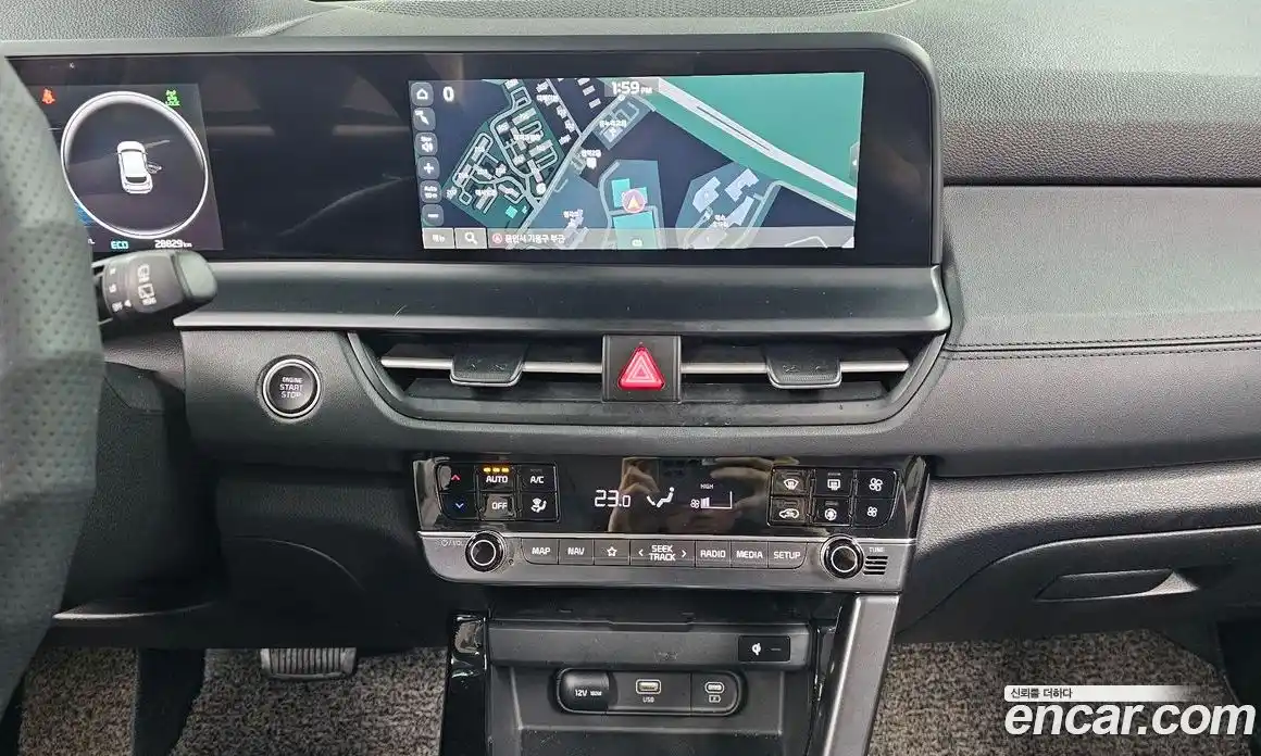 Kia Seltos 2023 1.6 Автомат в Москве № 307975, фото 4