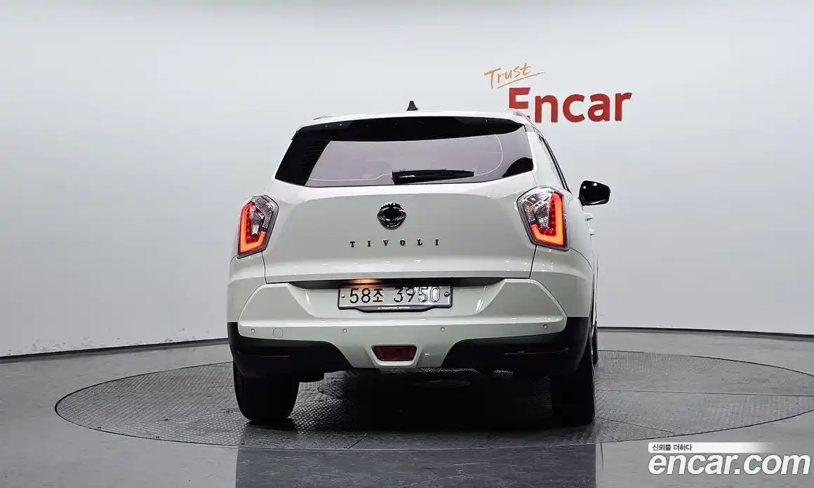 SsangYong TIBOLI 2017 1.6 Автомат в Москве № 323593, фото 13