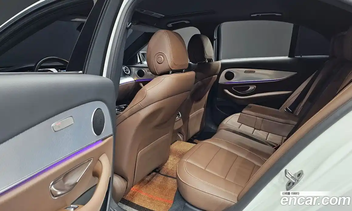 Mercedes-Benz E-Class 2020 2.0 Автомат в Москве № 342649, фото 18